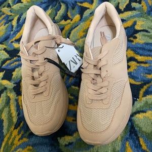 Zara trendy sneakers